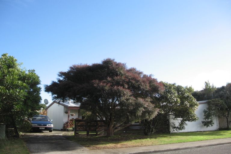 Photo of property in 40 Margaret Road, Raumati Beach, Paraparaumu, 5032