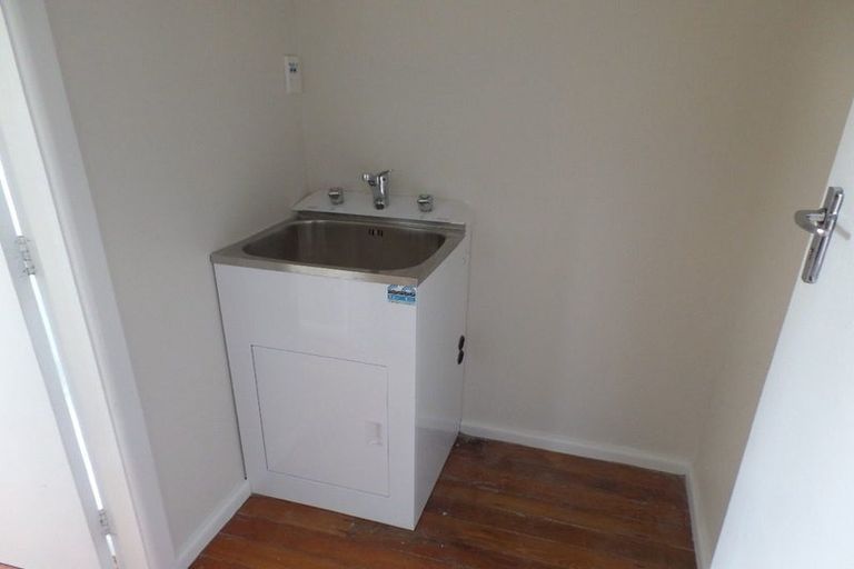 Photo of property in 61 Dyers Pass Road, Cashmere, Christchurch, 8022