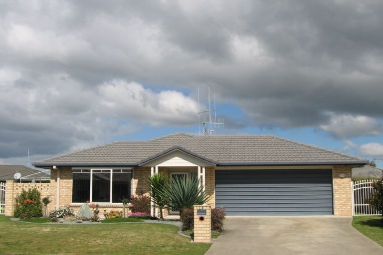 Photo of property in 14 Lavender Place, Papamoa Beach, Papamoa, 3118