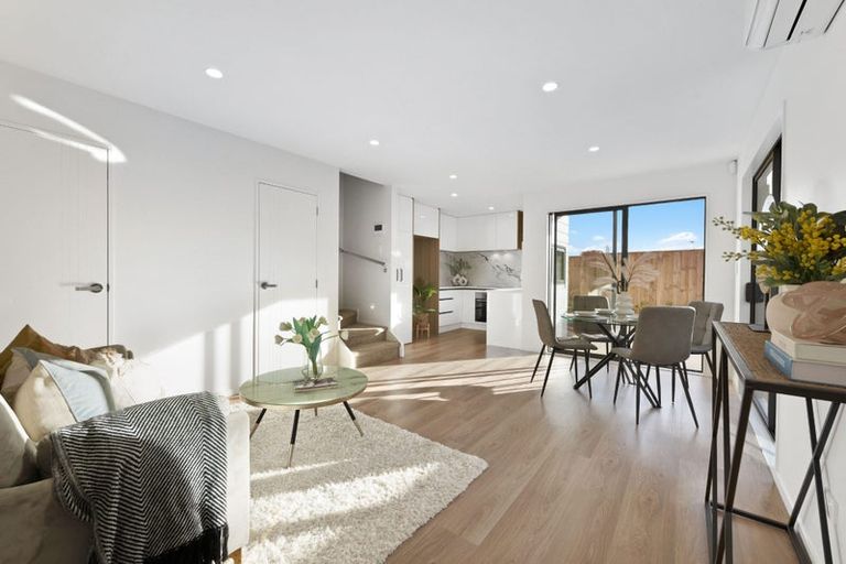 Photo of property in 315d Bucklands Beach Road, Bucklands Beach, Auckland, 2012