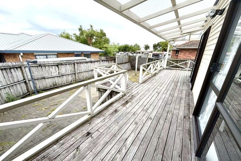 Photo of property in 47 Sturges Road, Henderson, Auckland, 0612