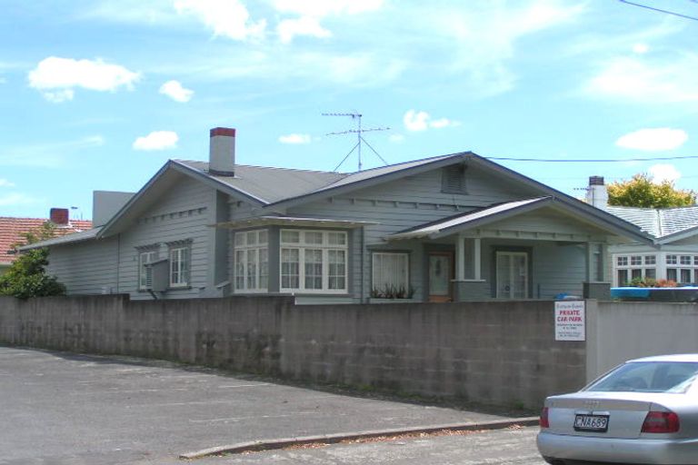 Photo of property in 44 Princes Street, Northcote Point, Auckland, 0627