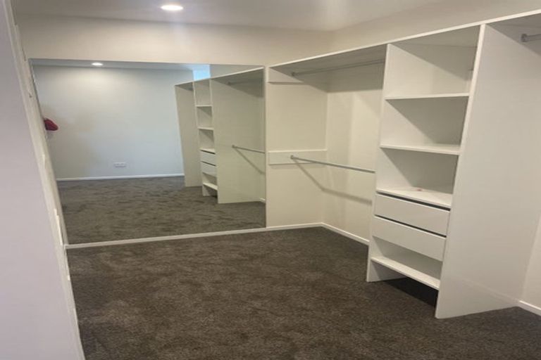 Photo of property in 45d Greenvalley Rise, Glenfield, Auckland, 0629