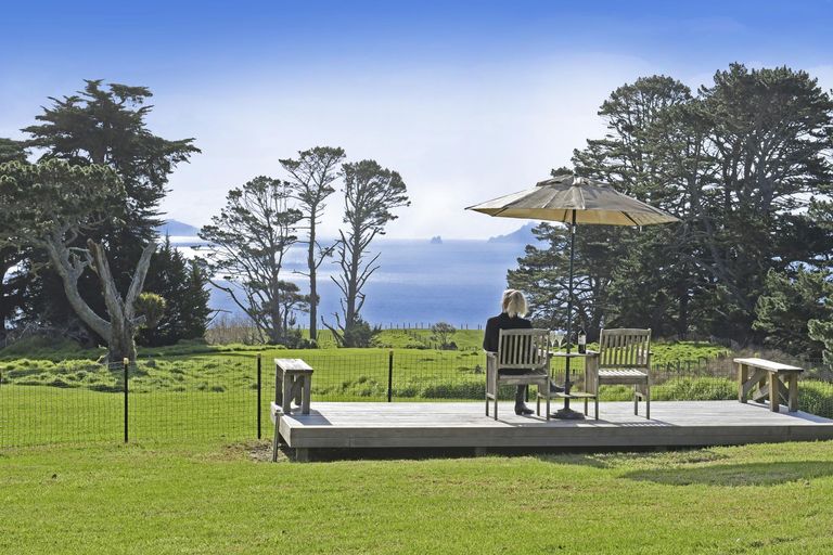 Photo of property in 21 J Greenwood Road, Leigh, Warkworth, 0985