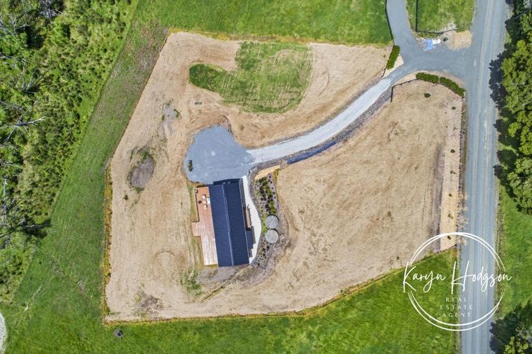 Photo of property in 37 Judd Road, Maungaturoto, 0520