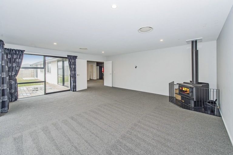 Photo of property in 46 Andesite Drive, Rolleston, 7614