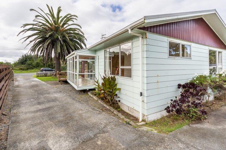 Photo of property in 37 Rangiuru Road, Otaki Beach, Otaki, 5512