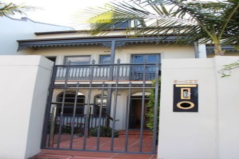 Photo of property in 5/177 Hurstmere Road, Takapuna, Auckland, 0622