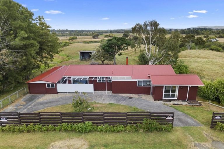 Photo of property in 35 Stirling Street, Te Aroha, 3320