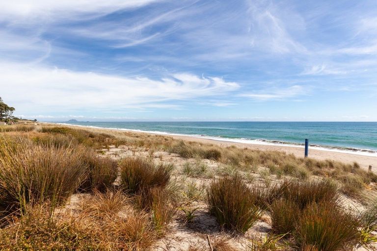 Photo of property in 24b Karewa Parade, Papamoa Beach, Papamoa, 3118