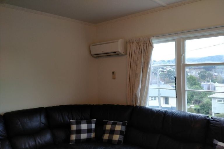 Photo of property in 27 Rennie Street, Green Island, Dunedin, 9018