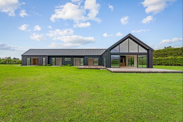 Photo of property in 261 Point Wells Road, Point Wells, 0986