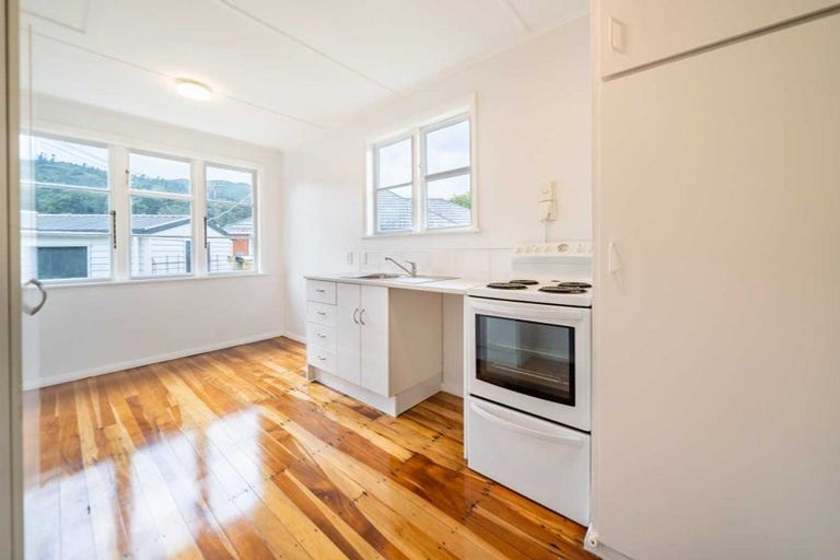 Photo of property in 34 Harris Street, Naenae, Lower Hutt, 5011