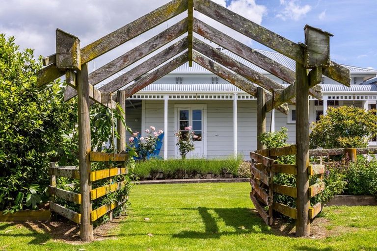 Photo of property in 97 Tataramoa Road, Matamau, Dannevirke, 4977