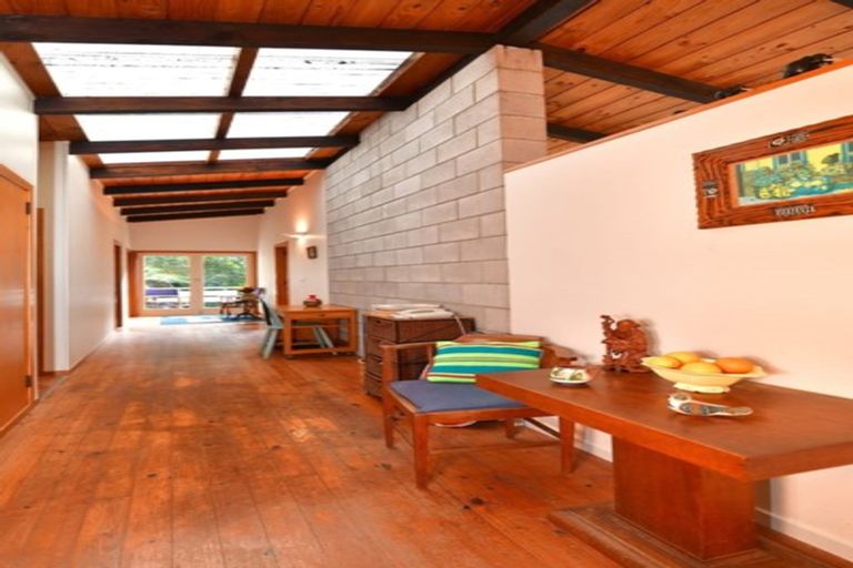 Photo of property in 20 Glenelg Road, Red Beach, 0932