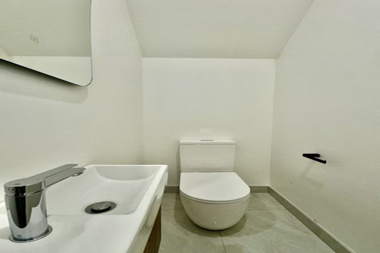 Photo of property in 25b Jandell Crescent, Bucklands Beach, Auckland, 2014