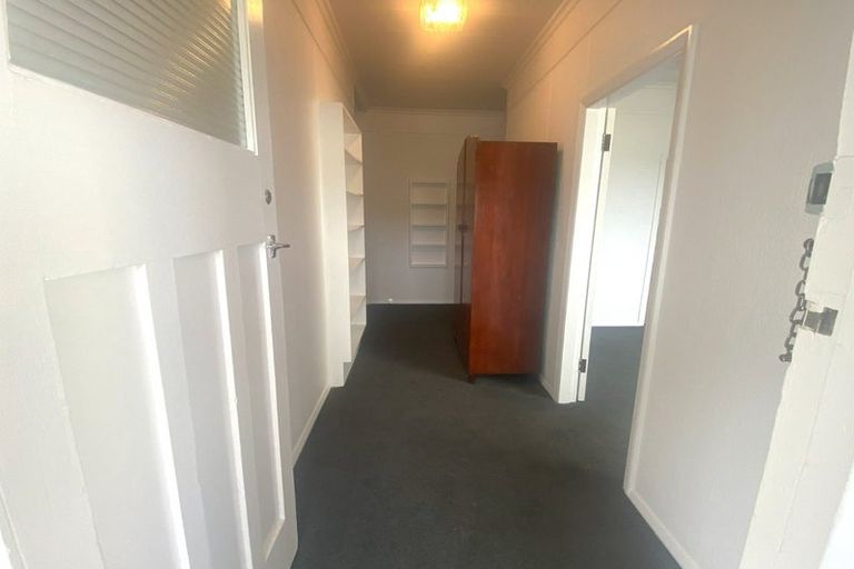 Photo of property in 1/11 Corunna Avenue, Newtown, Wellington, 6021