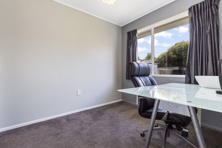 Photo of property in 5 Kanawa Street, Waikanae, 5036