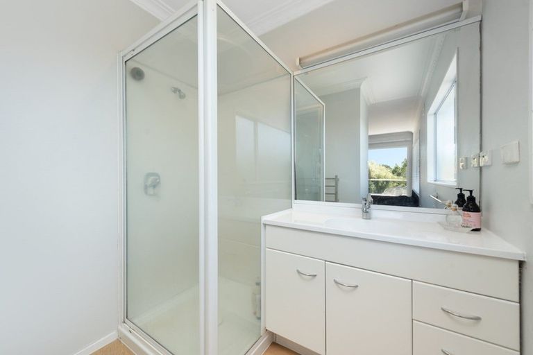 Photo of property in 12 Berwick Place, Mount Maunganui, 3116