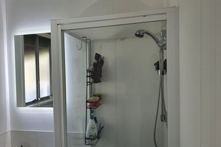 Photo of property in 13a Brandon Road, Manly, Whangaparaoa, 0930