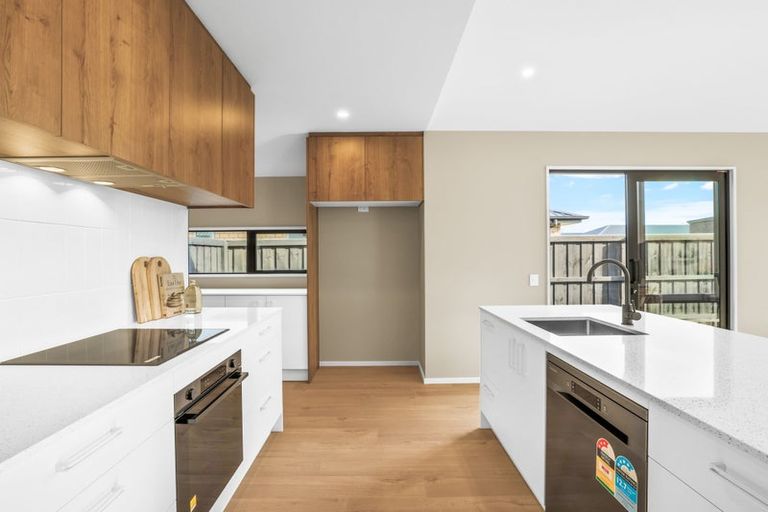 Photo of property in 15 Coney Place, Rolleston, 7614