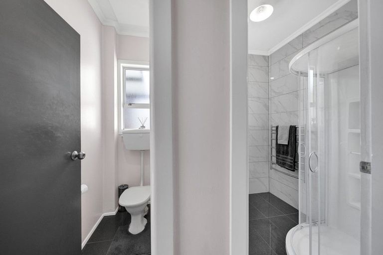 Photo of property in 37 Vogel Street, Hawera, 4610