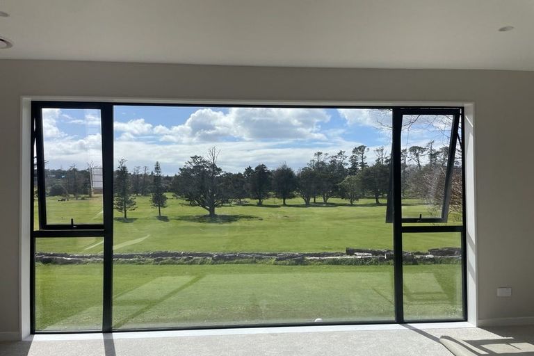 Photo of property in 15a Benders Avenue, Hillcrest, Auckland, 0627