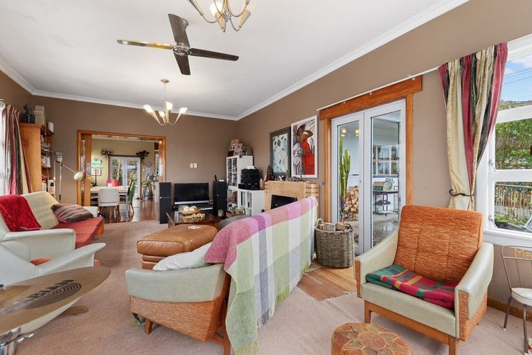 Photo of property in 25 Carey Street, Maeroa, Hamilton, 3200