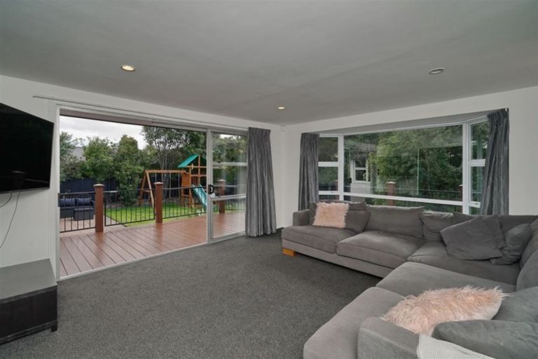 Photo of property in 4a Canberra Place, Redwood, Christchurch, 8051