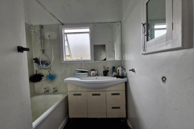 Photo of property in 74 Stobo Street, Grasmere, Invercargill, 9810