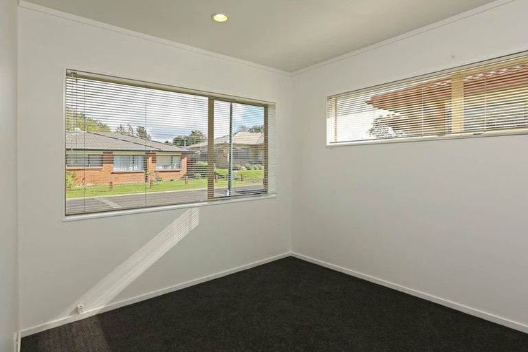 Photo of property in 15 Carlas Way, Ranui, Auckland, 0612