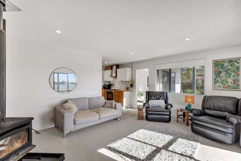 Photo of property in 57 Princes Street, Waikari, 7420