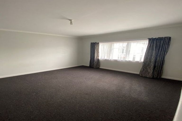 Photo of property in 229 Featherston Street, Palmerston North, 4410