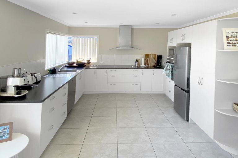 Photo of property in 38 Ranui Avenue, Kerikeri, 0230