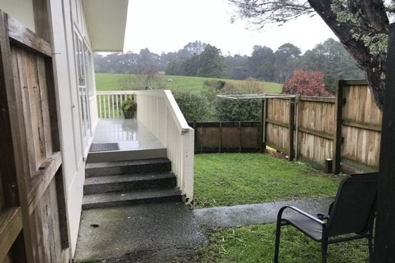 Photo of property in 57 Candia Road, Henderson Valley, Auckland, 0614