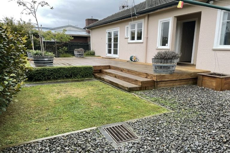 Photo of property in 11 College Street, Awapuni, Palmerston North, 4412