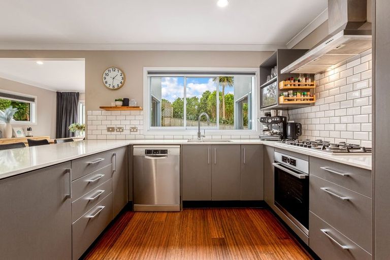 Photo of property in 51 Nelson Avenue, Aotea, Porirua, 5024