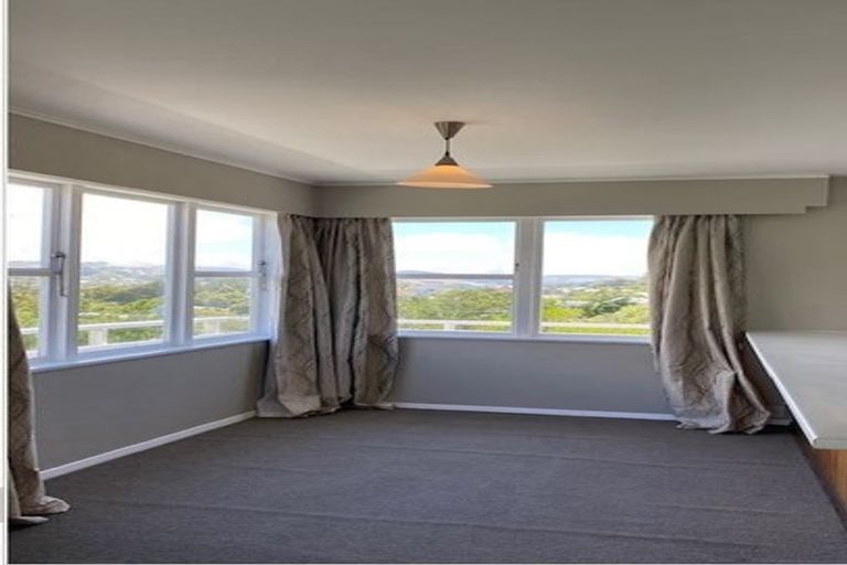 Photo of property in 84 Tarawera Road, Johnsonville, Wellington, 6037