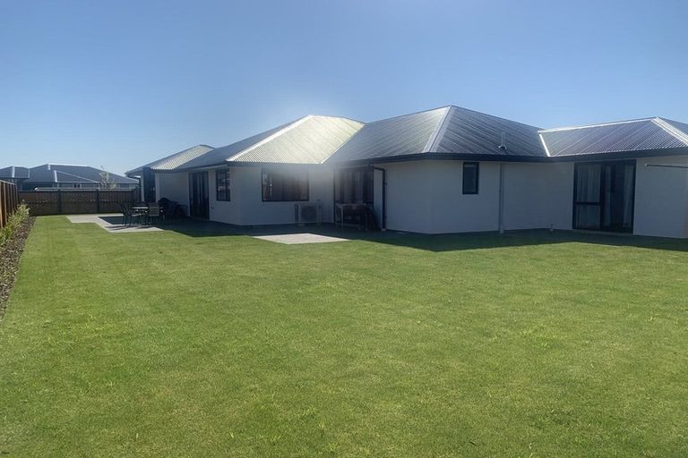 Photo of property in 64 Watkins Drive, Rangiora, 7400