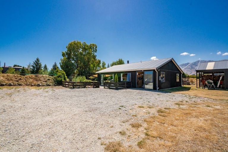 Photo of property in 67 Grandview Road, Lake Hawea, Wanaka, 9382