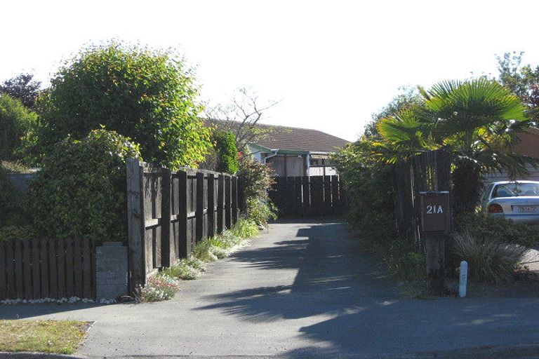 Photo of property in 21a Valecrest Avenue, Parklands, Christchurch, 8083