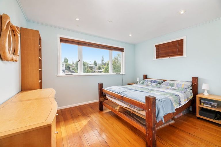 Photo of property in 1/8 Tyne Road, Forrest Hill, Auckland, 0620