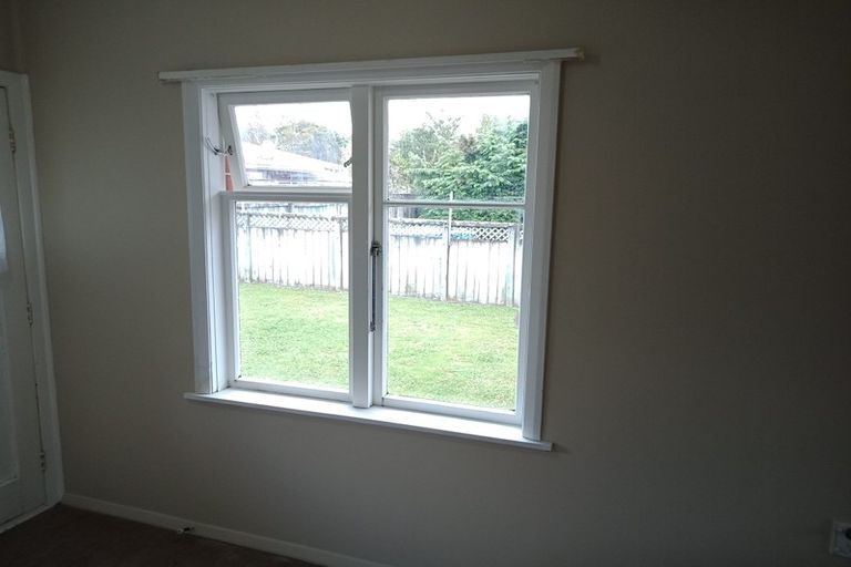 Photo of property in 4/64 Gibbons Street, Ebdentown, Upper Hutt, 5018