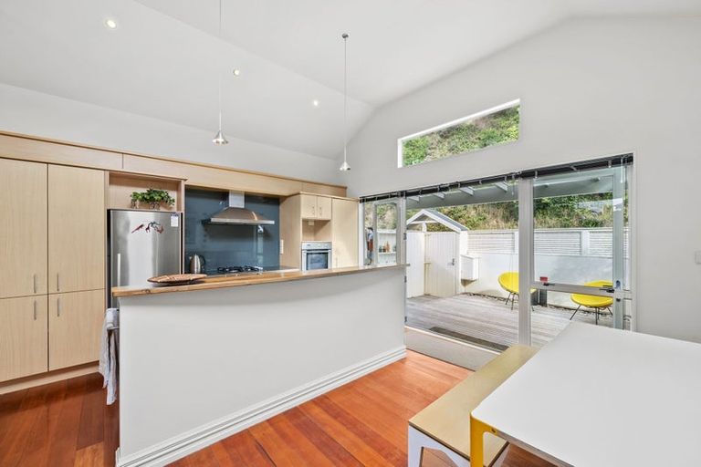 Photo of property in 153c Grant Road, Thorndon, Wellington, 6011