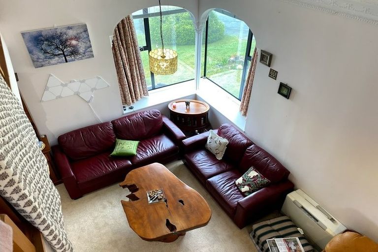 Photo of property in 69 Woodhouse Avenue, Karori, Wellington, 6012