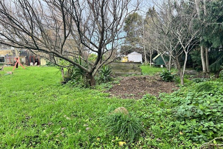 Photo of property in 1 Mclean Street, Woodville, 4920