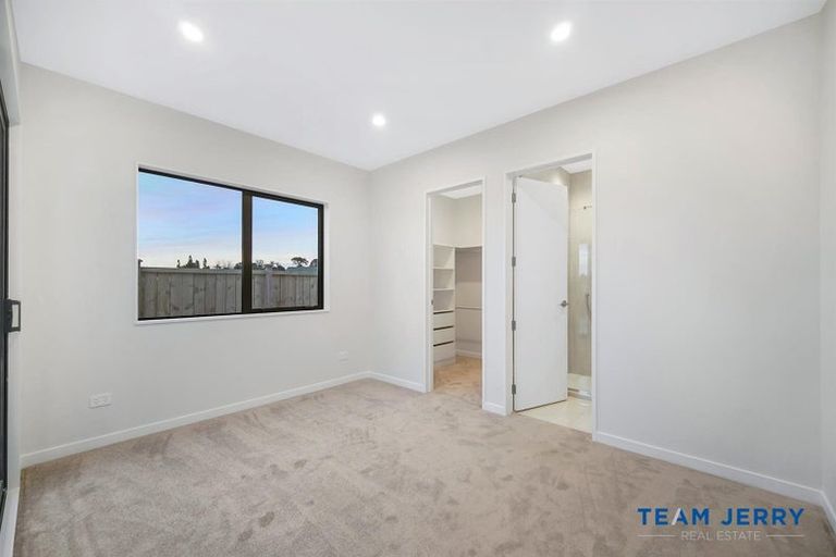 Photo of property in 1 Archibald Lane, Opaheke, Papakura, 2113