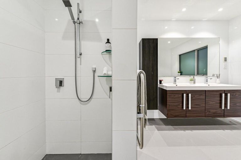 Photo of property in 14 Platina Place, Flagstaff, Hamilton, 3210