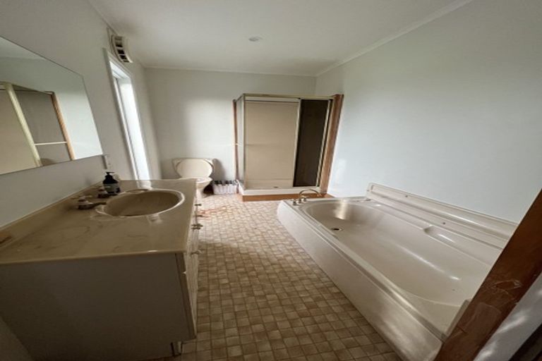 Photo of property in 152 Calliope Road, Stanley Point, Auckland, 0624