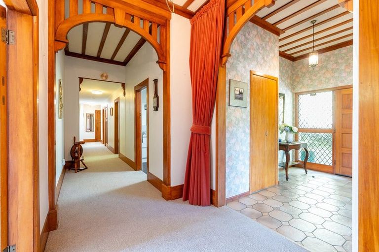 Photo of property in 169 Wadestown Road, Wadestown, Wellington, 6012